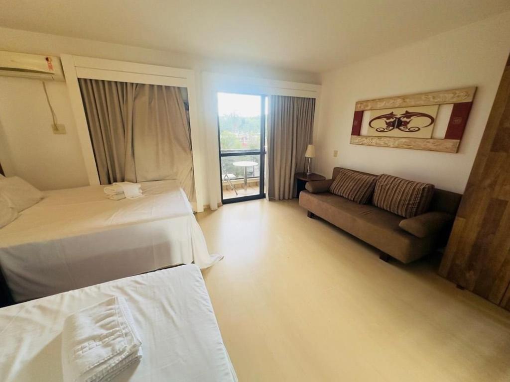 Flat 204 Side Apartment *
